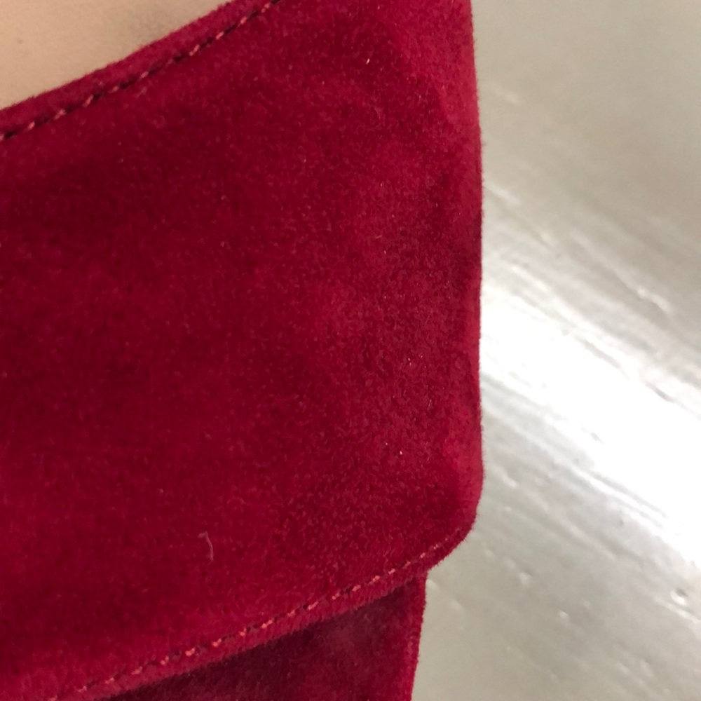 Shoes - Picture 3 of 4